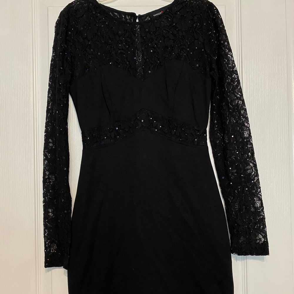 Black lace homecoming dress